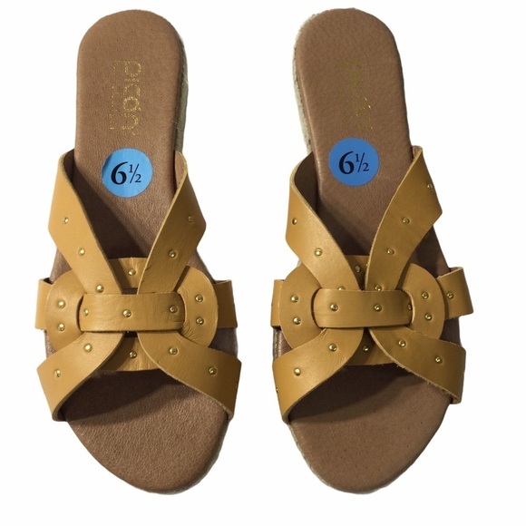 Calzados Picon Flat Sandals Mustard Leather Sz 6.5 - Picture 2 of 10